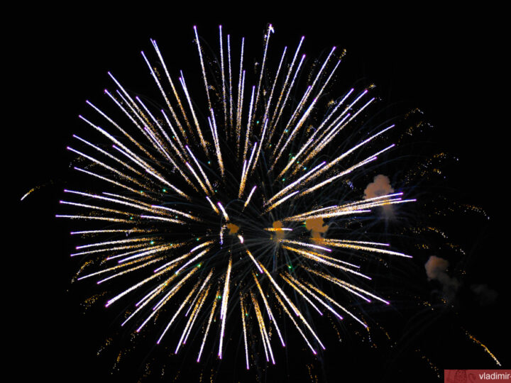Владимирцам грозят штрафами за новогодние салюты
