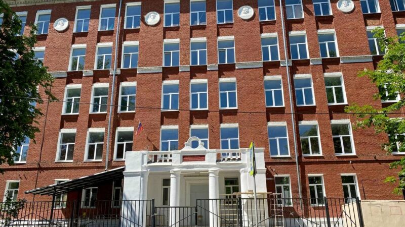 Мэрия судится с подрядчиком по ремонту школы №26