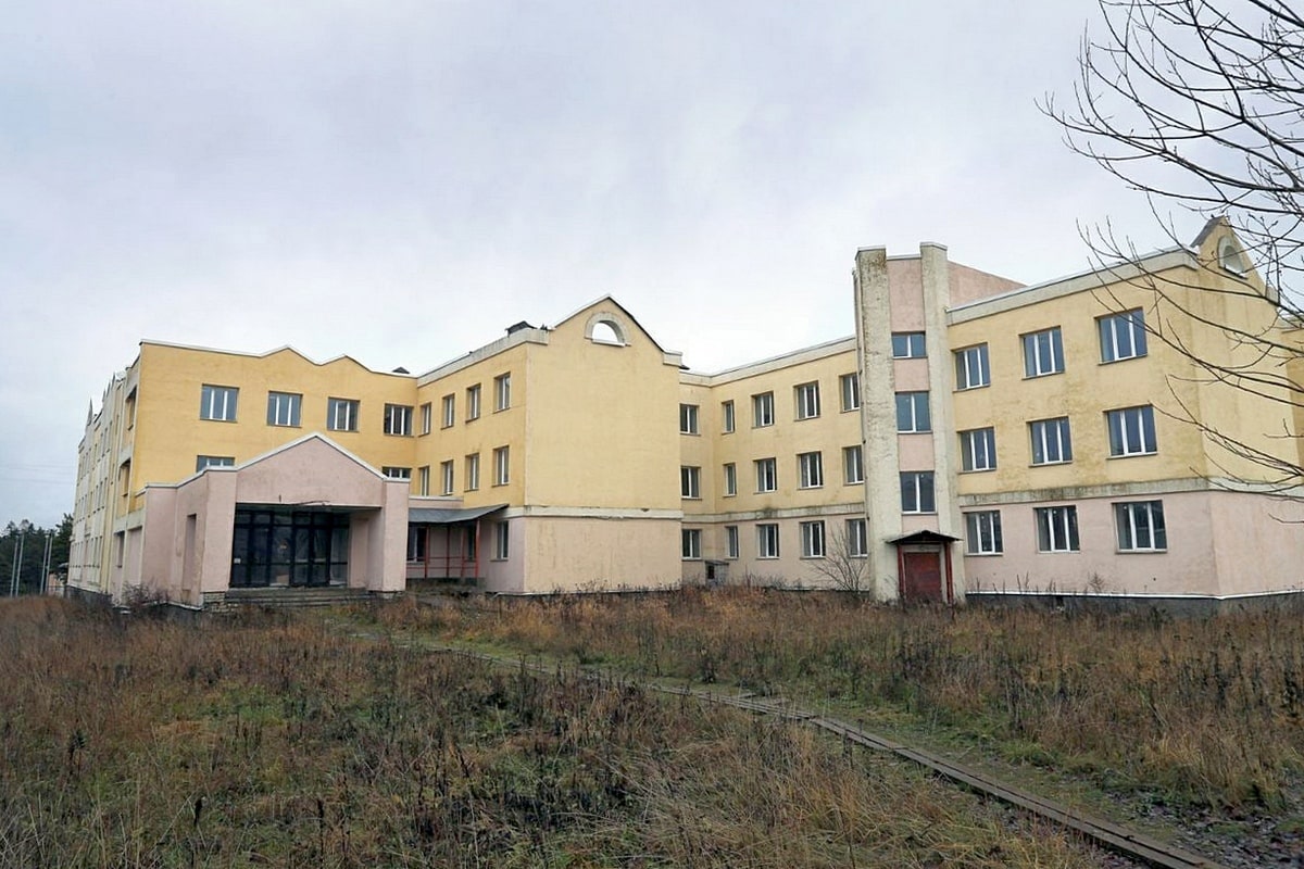 Школу-недострой в Кольчугино доделают за два месяца