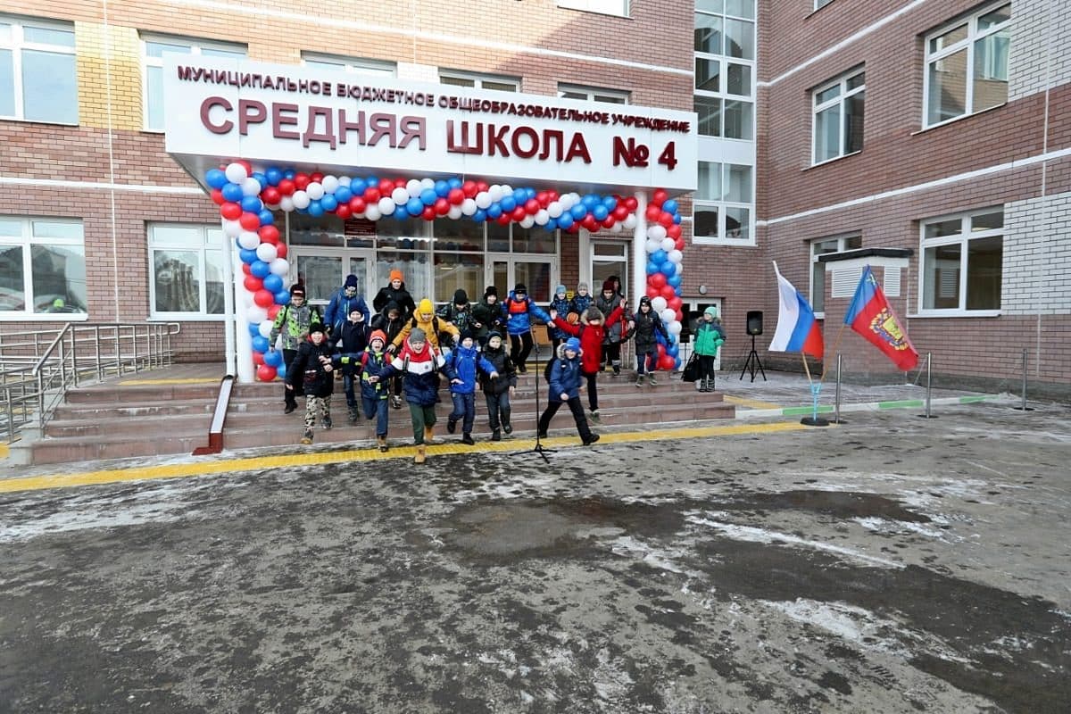 Новая школа в Кольчугино за полмиллиарда рублей небезопасна для детей
