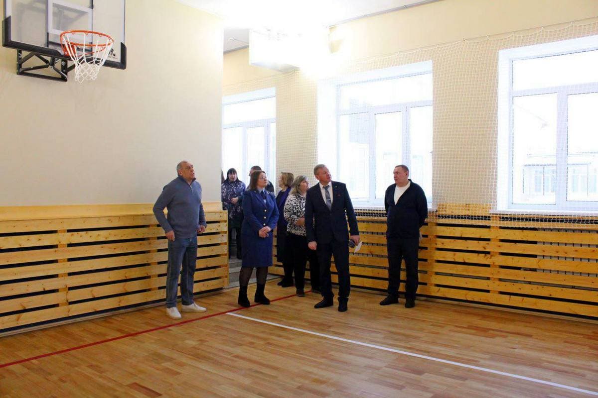 Школа Мирный Курганский