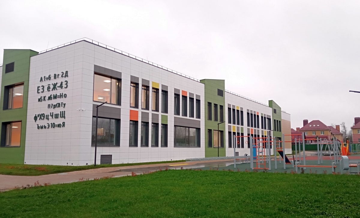 Госстройнадзор принял новую школу в Суздале