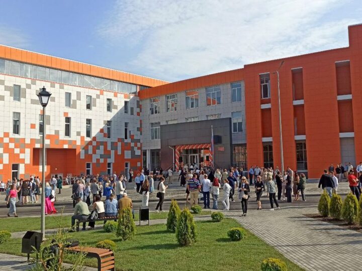 Новую школу в Веризино до сих пор не сдали