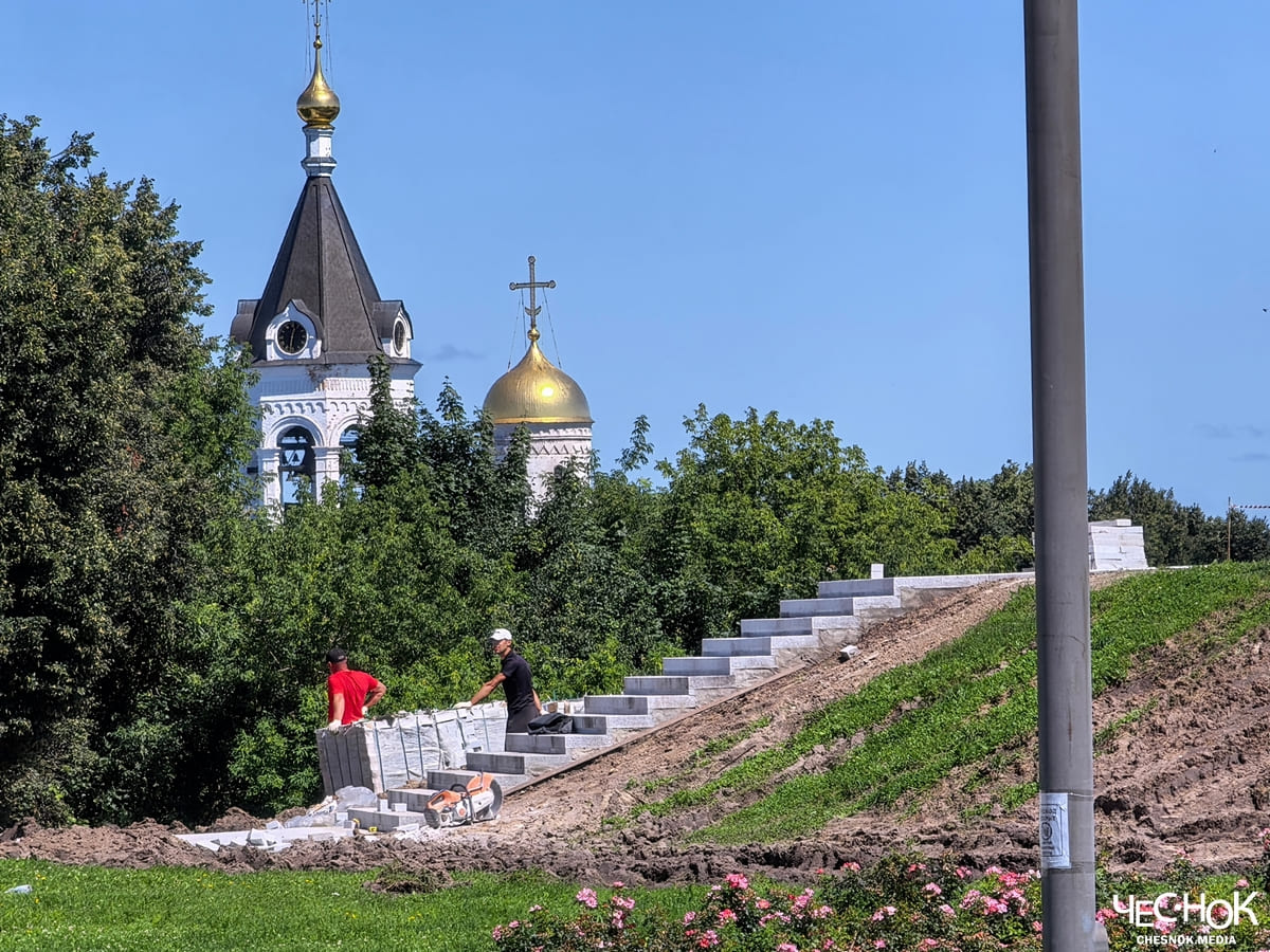 Смотровая площадка Дмитриевский собор ремонт 3