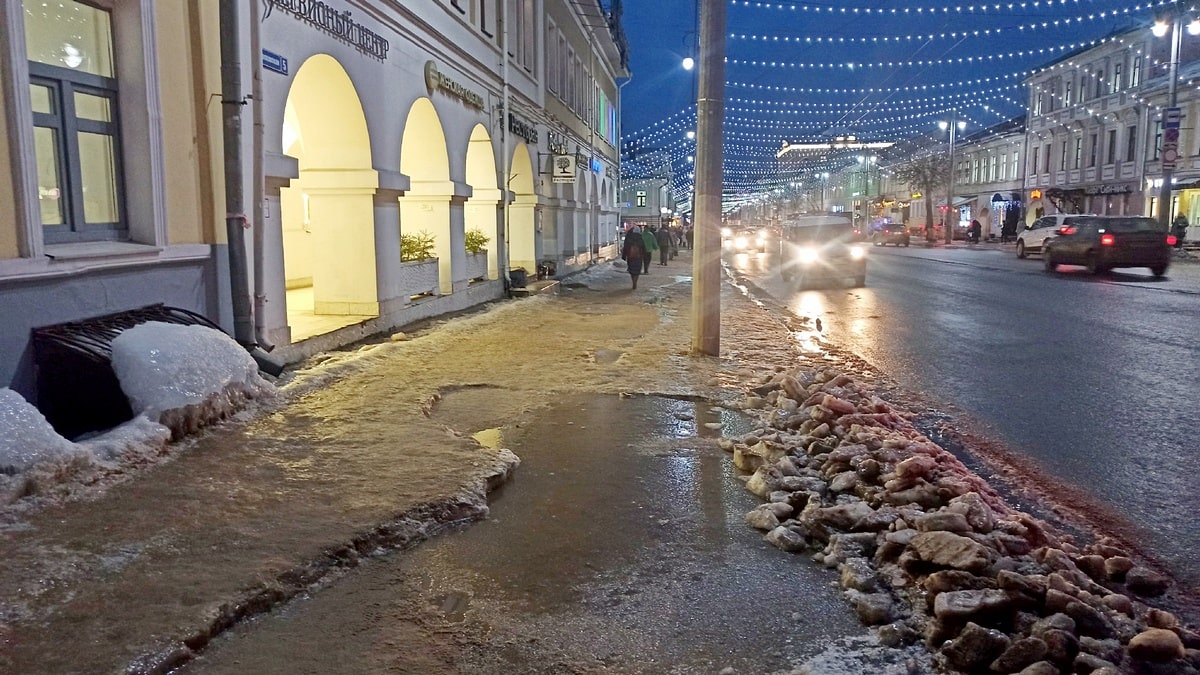 Снег лед уборка улиц