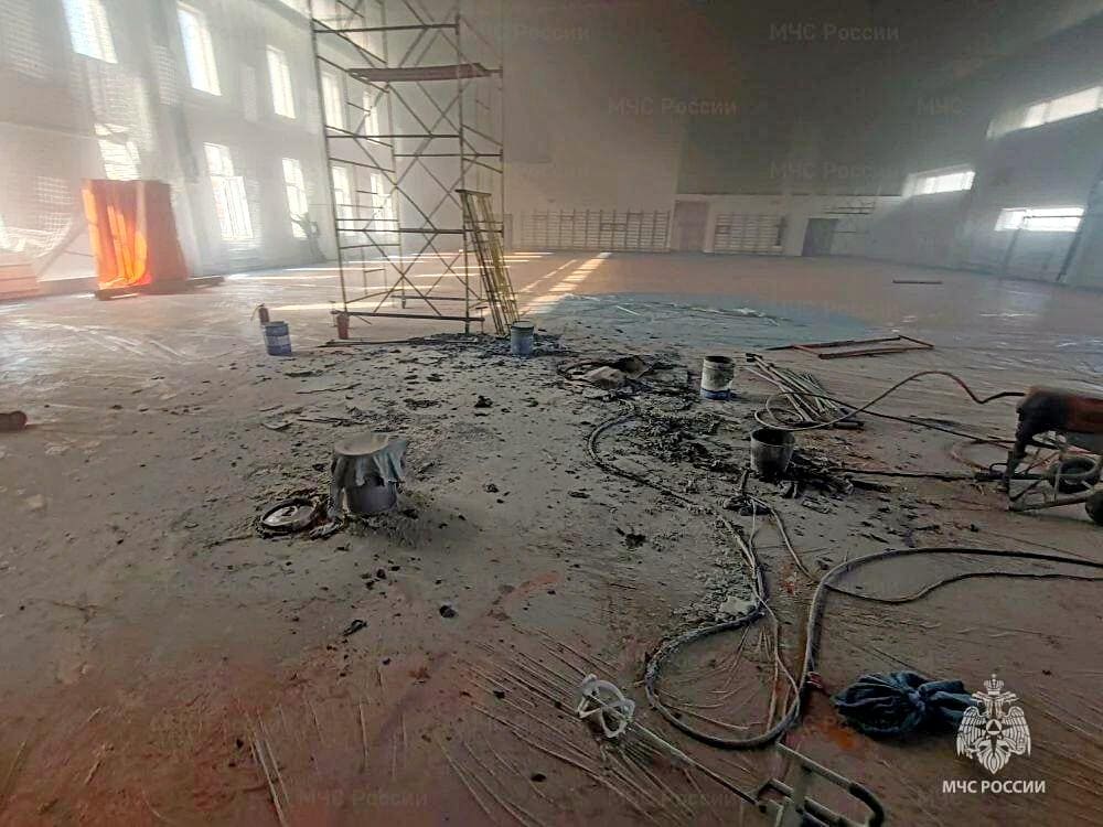 В школе Веризино загорелся спортзал