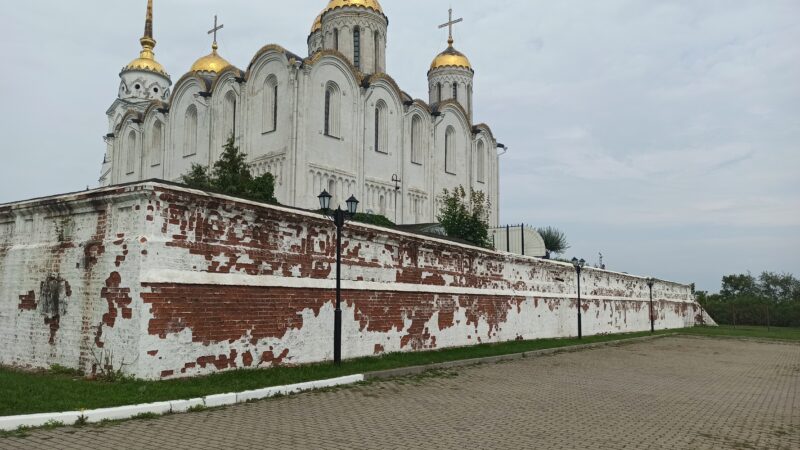 Ограду Успенского собора укрепят за 3,3 млн рублей