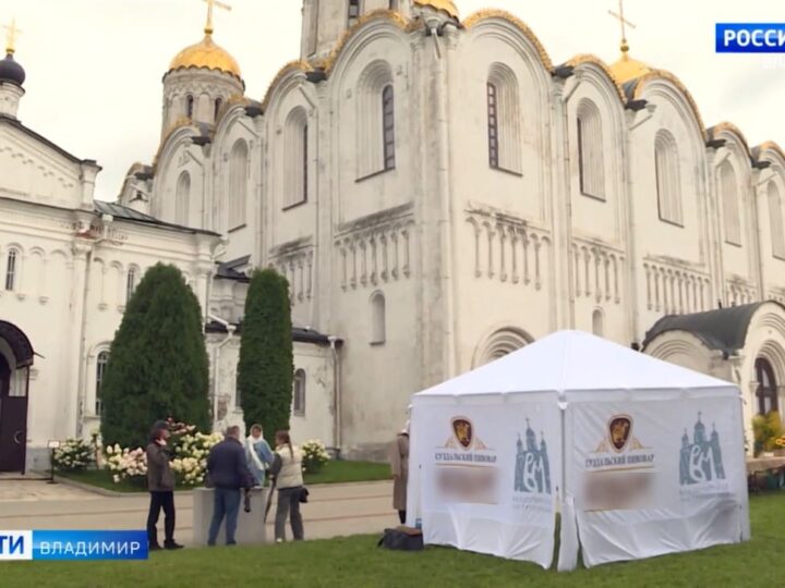 ВСМЗ открестился от рекламы пивзавода у Успенского собора