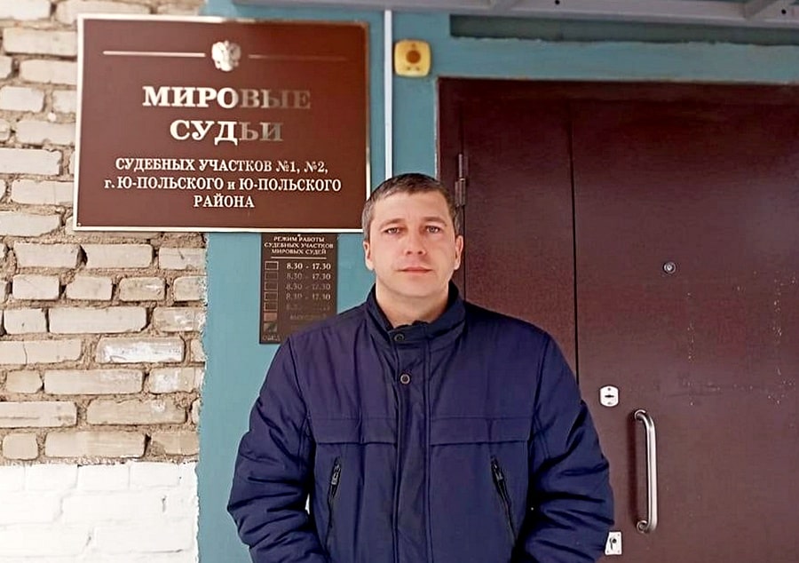 Украинцы выставили владимирского журналиста нацистом с нашивкой Z. Суд не увидел преступления