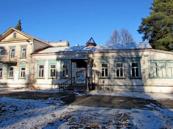 Прокуратура взялась за спасение усадьбы XIX века в Кольчугино
