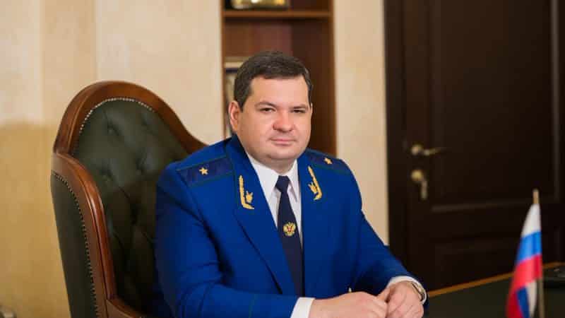 Облпрокурор Владислав Малкин за год заработал 3,4 млн рублей