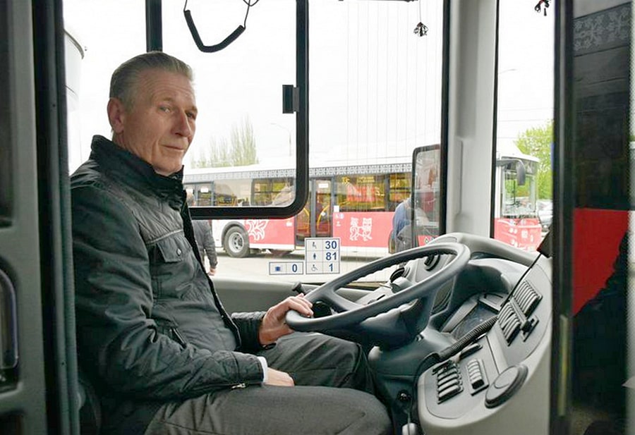 Водителей автобусов во Владимире окольцуют браслетами безопасности