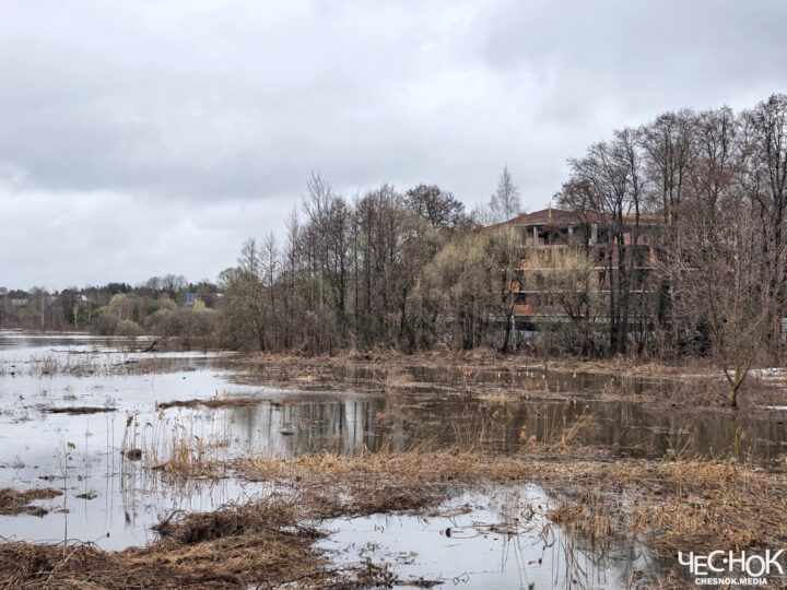 ЖК «Бавария» во Владимире вновь подтопило Клязьмой