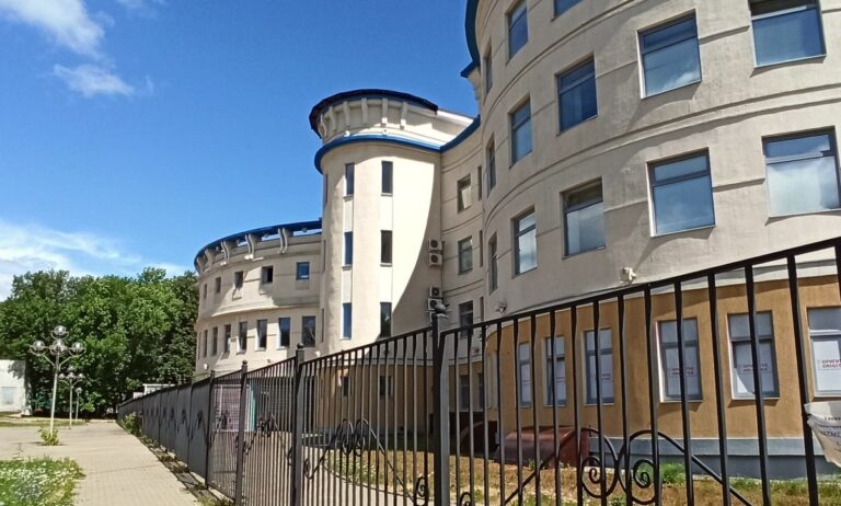 Ремонт «Звездного дома» во Владимире буксует из-за судов | Чеснок